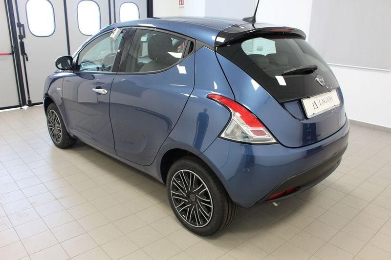 Lancia Ypsilon 1.0 FireFly 5 porte S&S Hybryd Gold