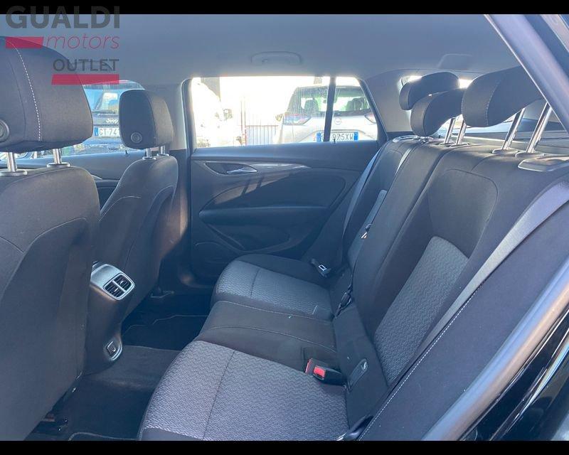 Opel Insignia II Sports Tourer 1.6 cdti Business s&s 136cv auto my18