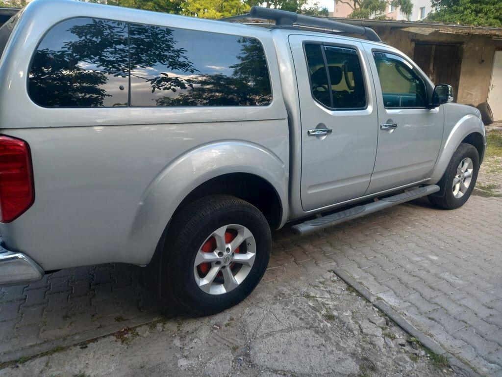 Nissan Navara 2.5 dCi 4 porte Double Cab LE