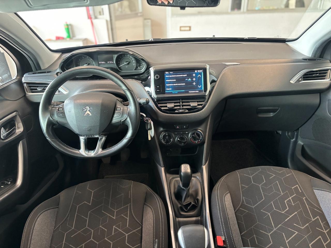 Peugeot 2008 1.2 puretech*PER NEOPATENTATI*DISTRIBUZIONE FATTA