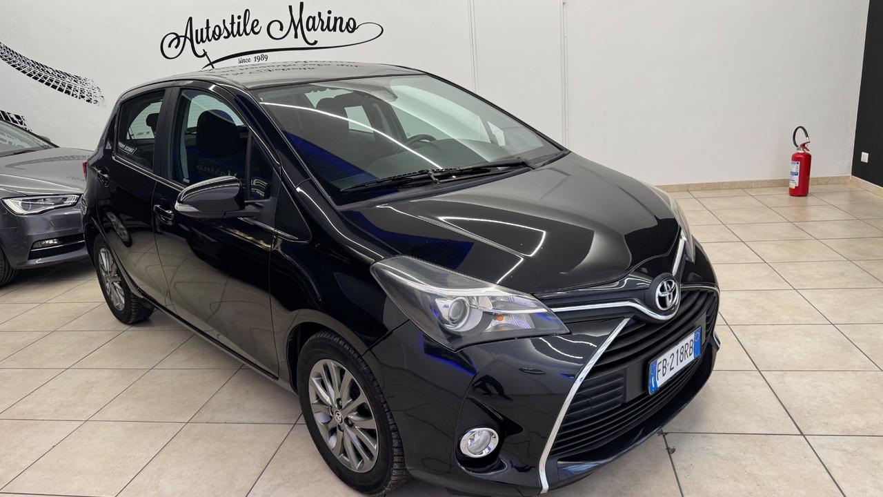 Toyota Yaris 1.4 D-4D 5 porte Lounge-2016