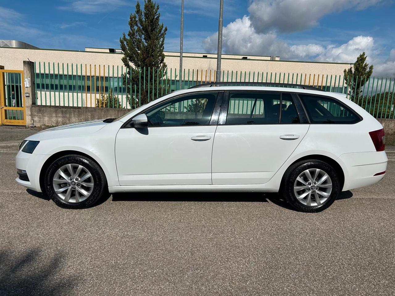 Skoda Octavia 1.6 Tdi SCR 115 cv Wagon Executive