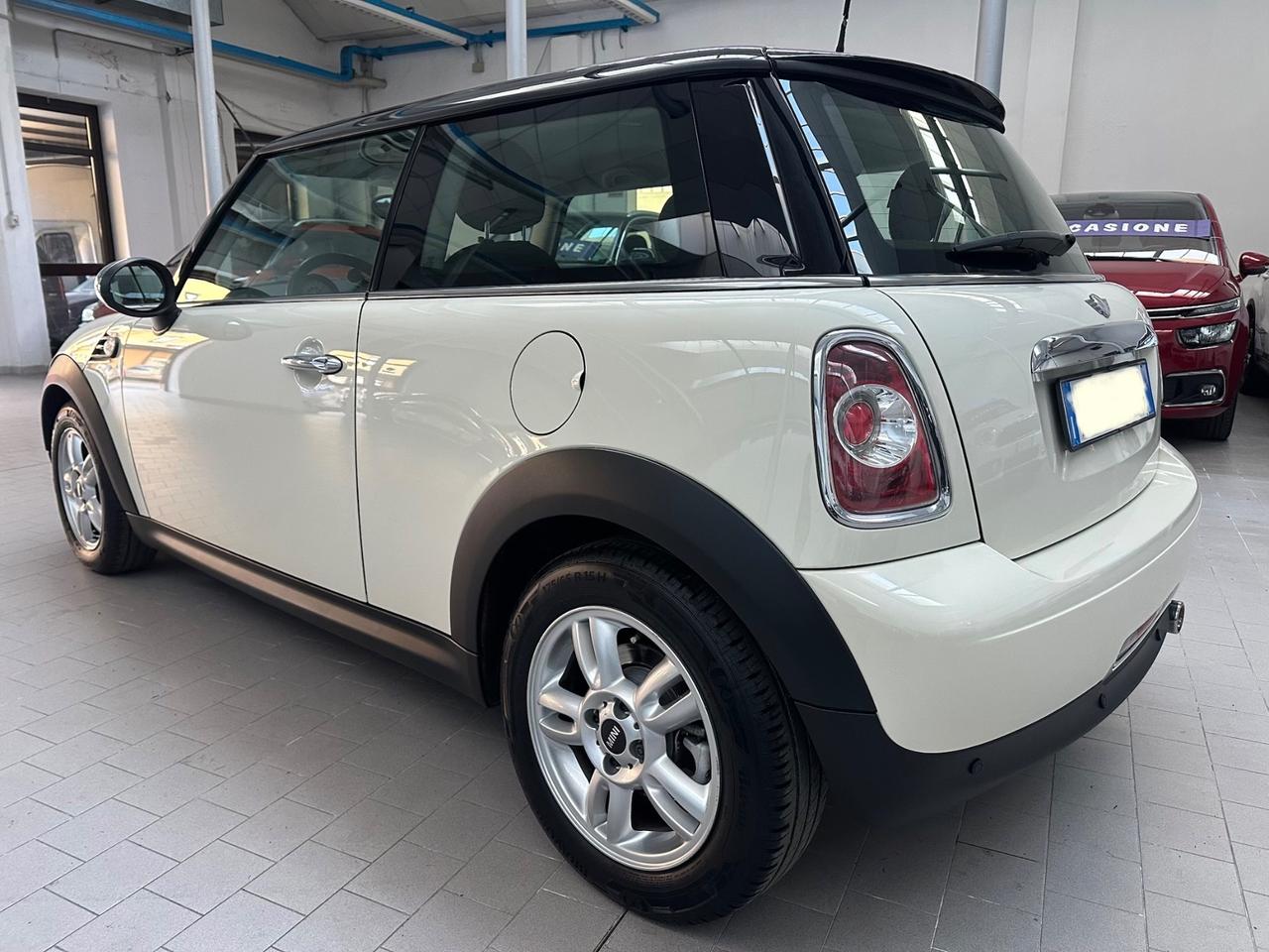 Mini 1.6 16V One (55kW)