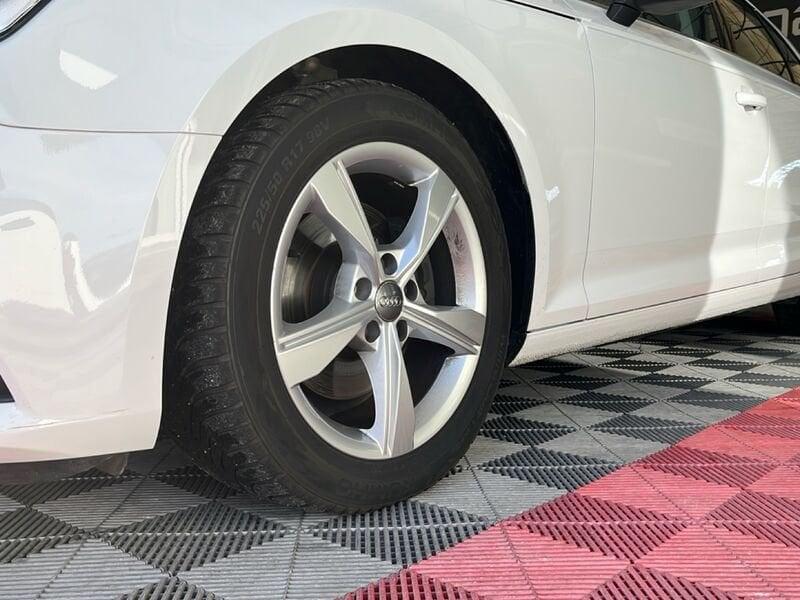 Audi A4 2.0 30 TDI BUSINESS S TRONIC