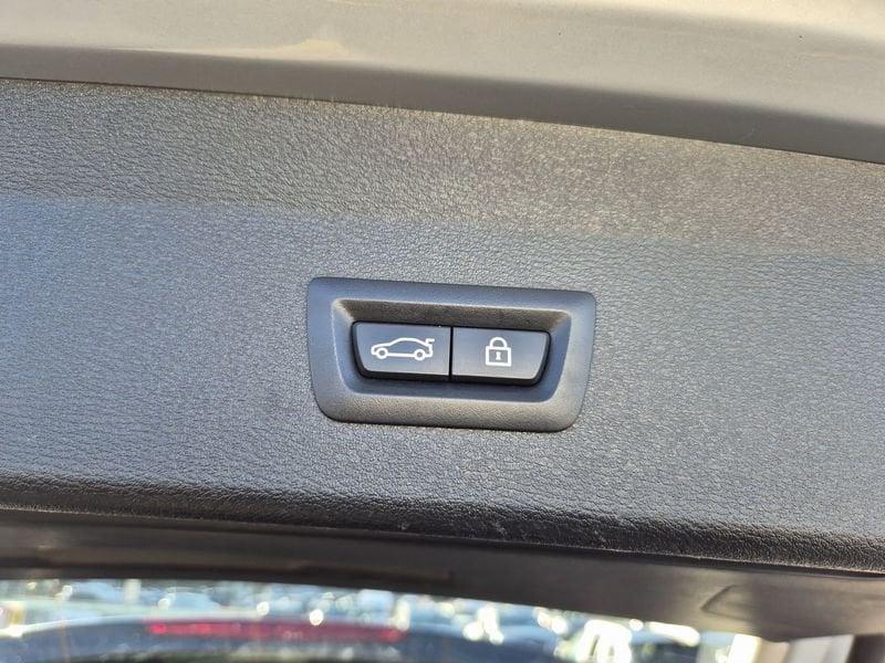 BMW X1 xdrive18d xLine auto my18