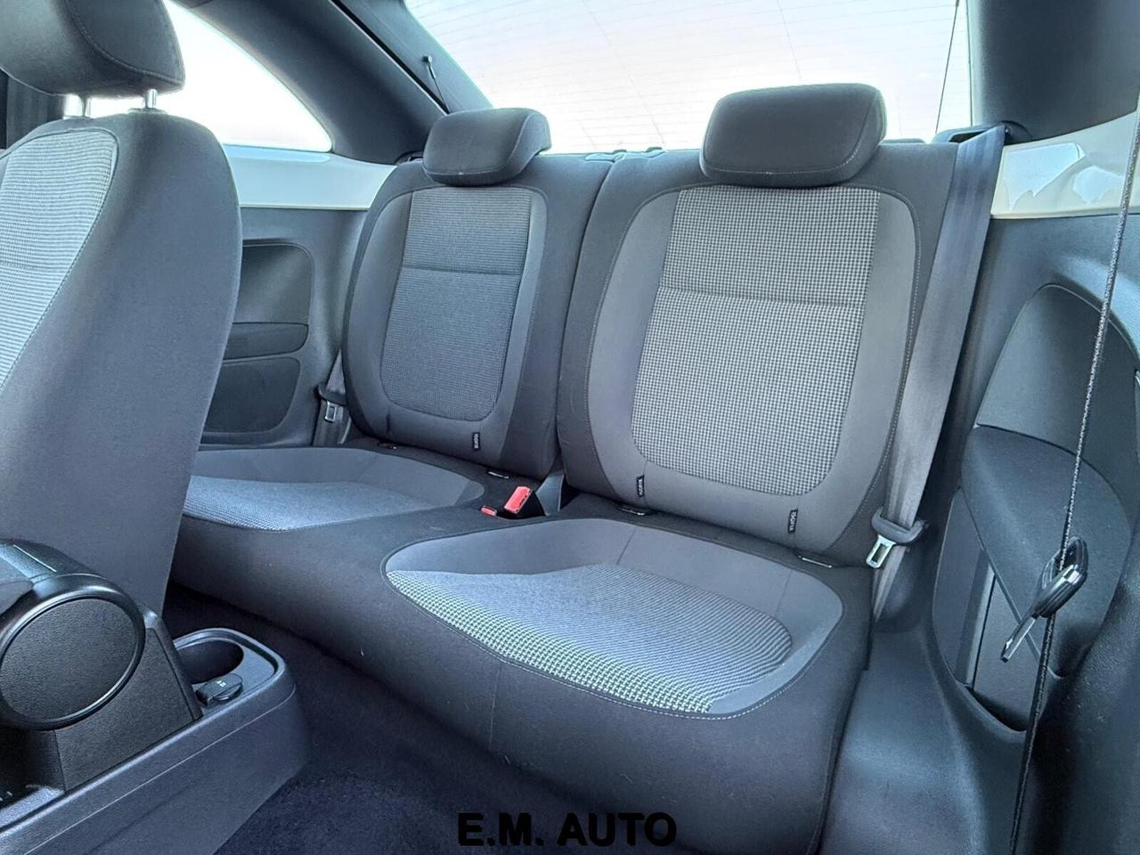 Volkswagen Maggiolino 1.6 TDI Design