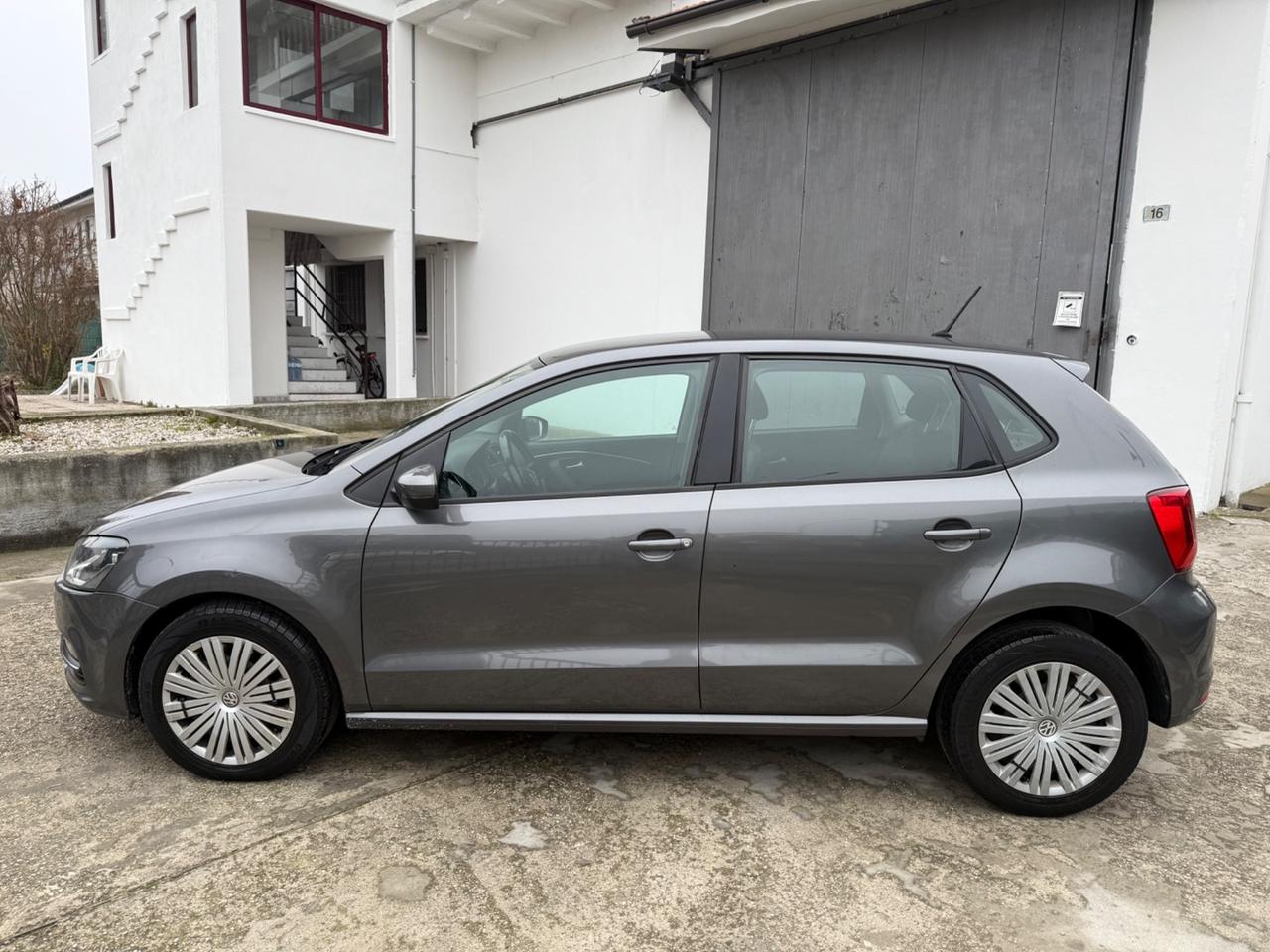 Volkswagen Polo 1.4 TDI EURO 6b 2016 NEOPATENTATI