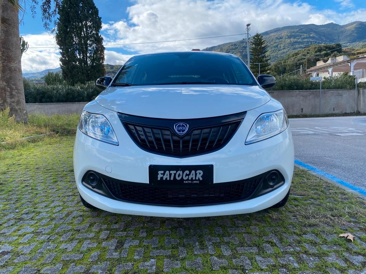 Lancia Ypsilon 1.0 FireFly 5 porte S&S Hybrid Alberta Ferretti