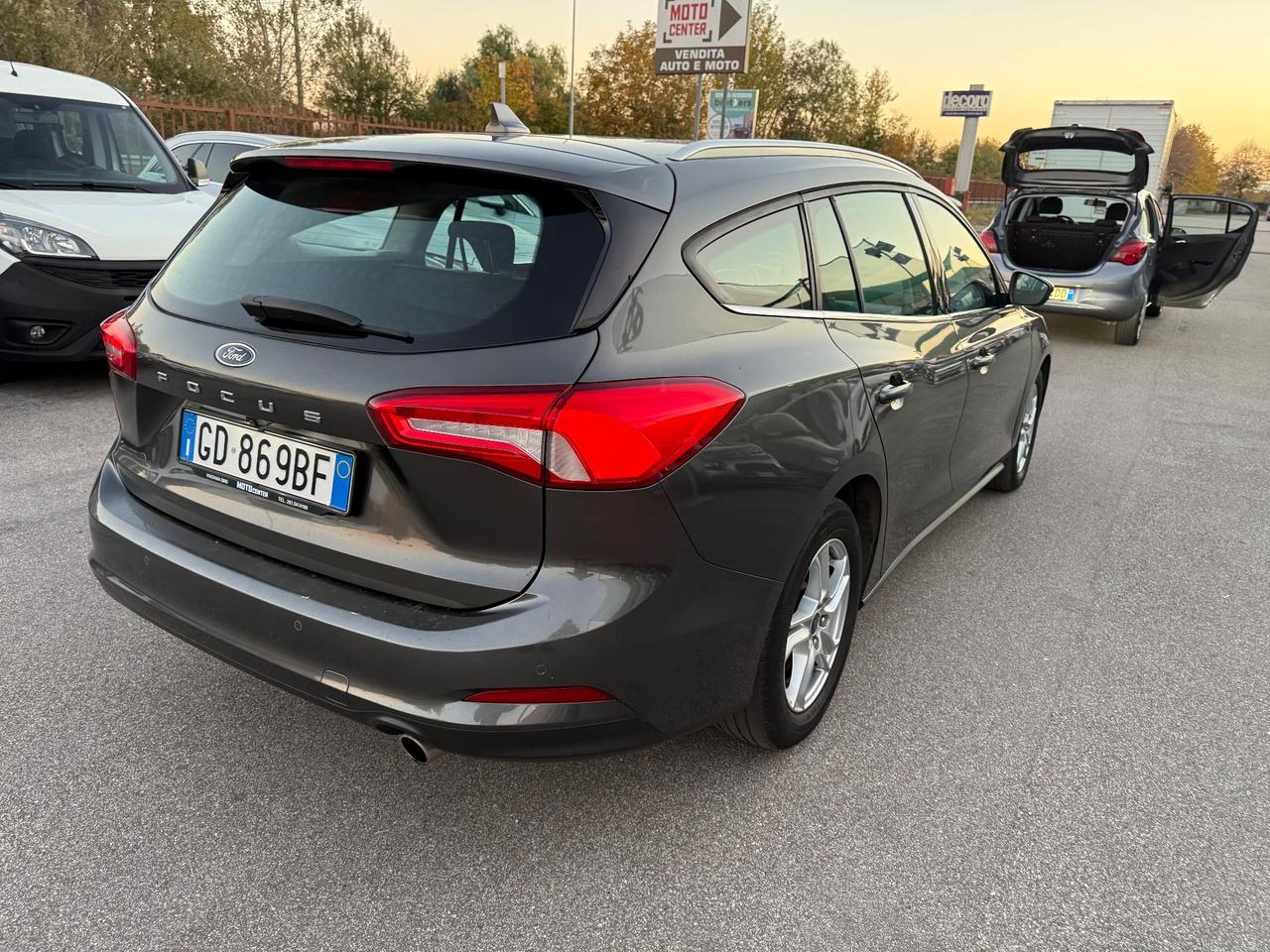 Ford Focus Sw 1.5 120 CV Navi Fari Led Garanzia Full