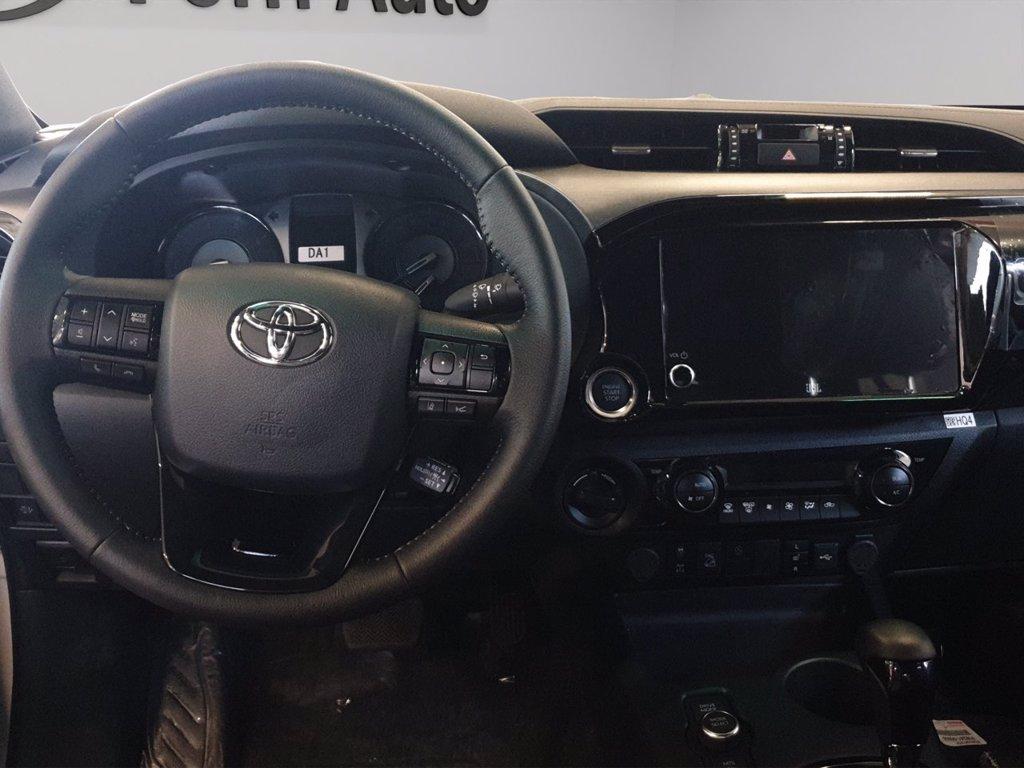 TOYOTA Hilux 2.8 d-4d 48v double cab invincible auto del 2026