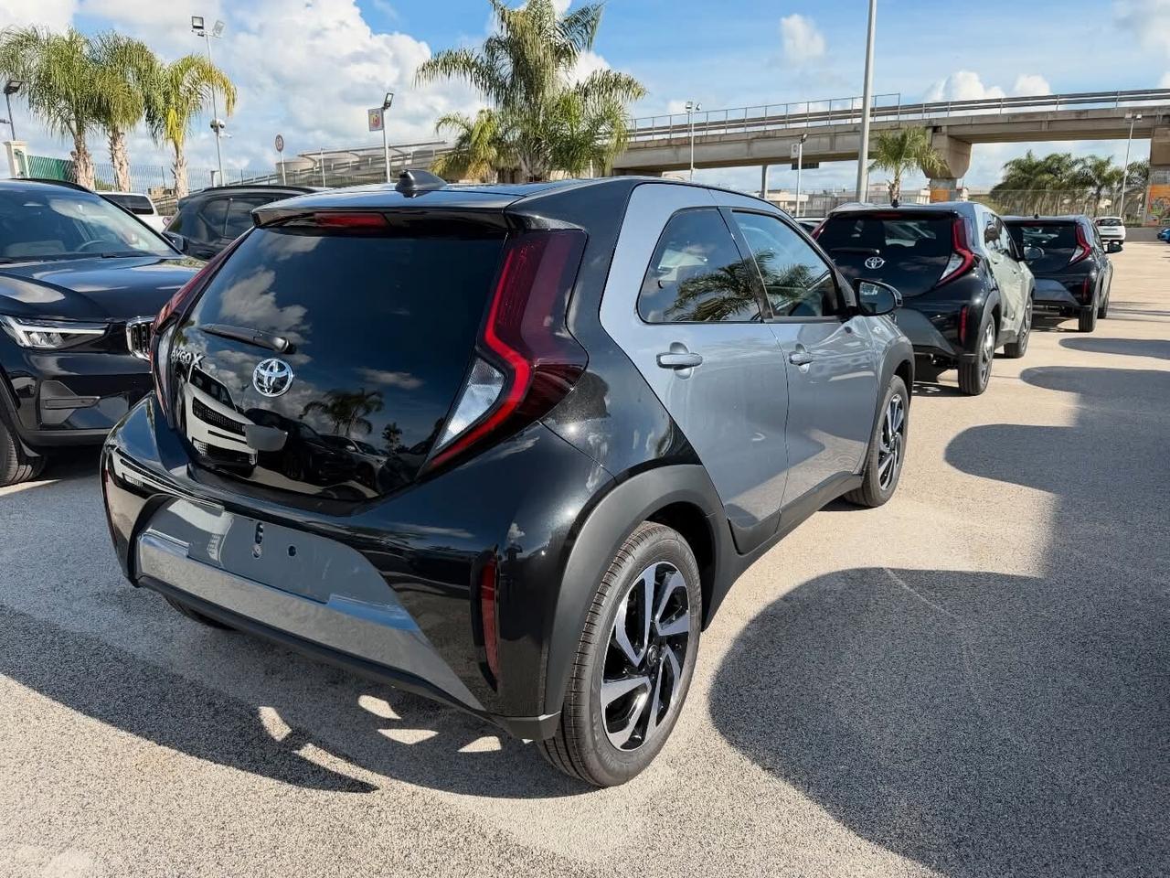 Toyota Aygo X 1.0 VVT-i 72 CV 5 porte Trend Automatica