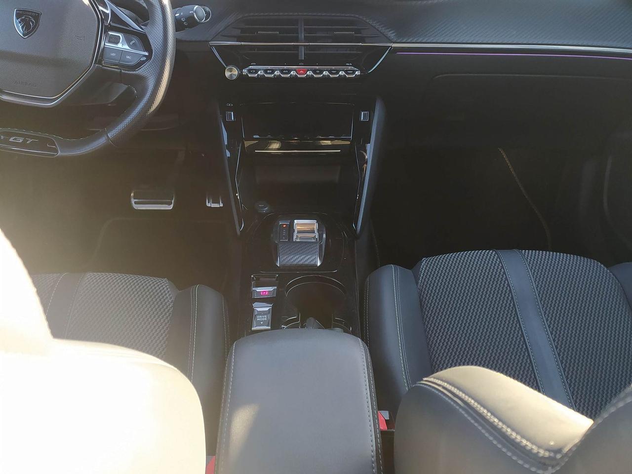 Peugeot 2008 GT e-2008 156 #8105