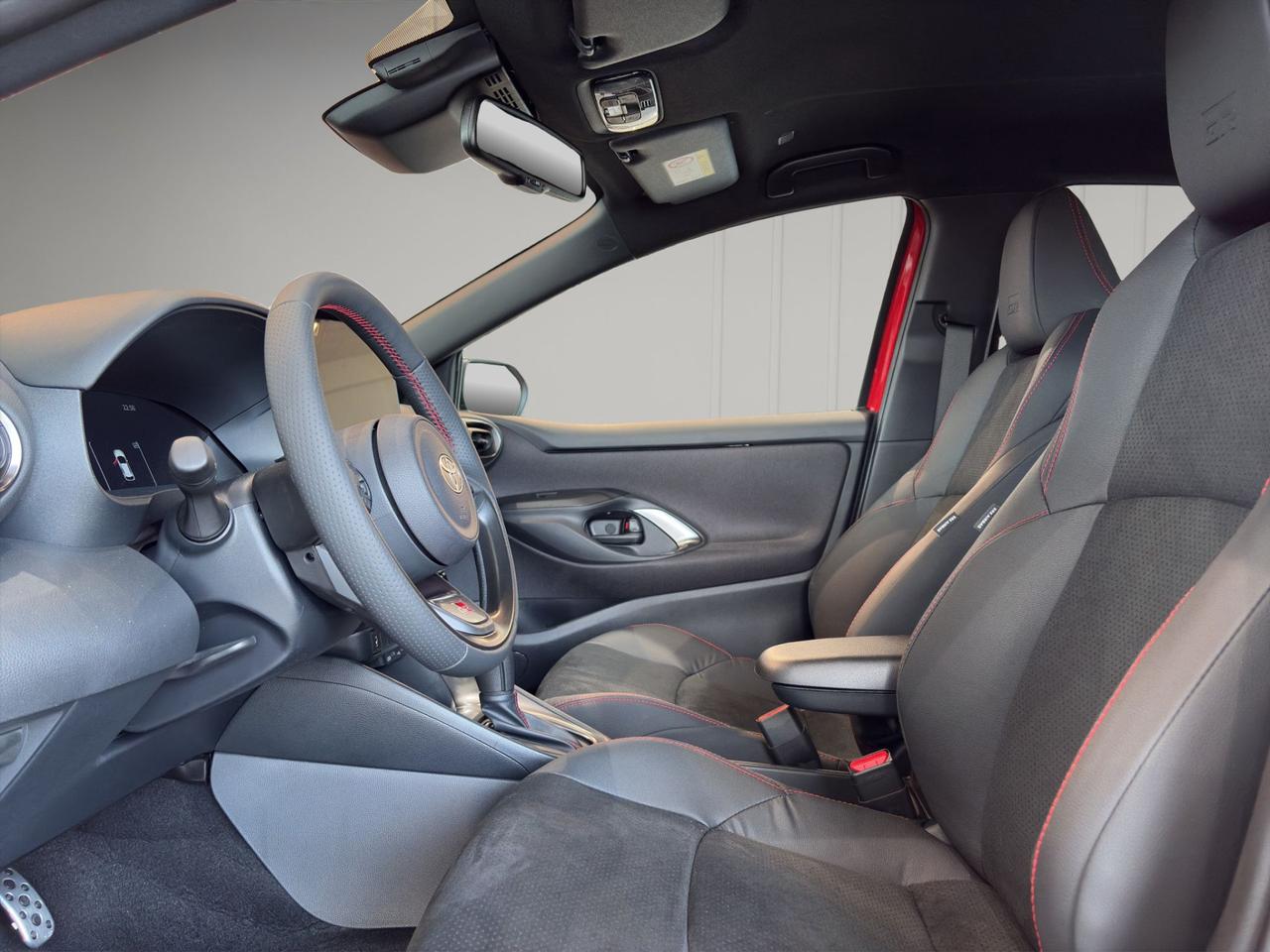 Toyota Yaris 1.5h 130 GR Sport