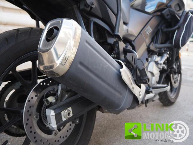 SUZUKI V-Strom 650 * TRIS VALIGIE*