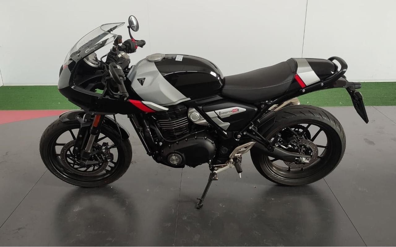 Triumph Thruxton 400