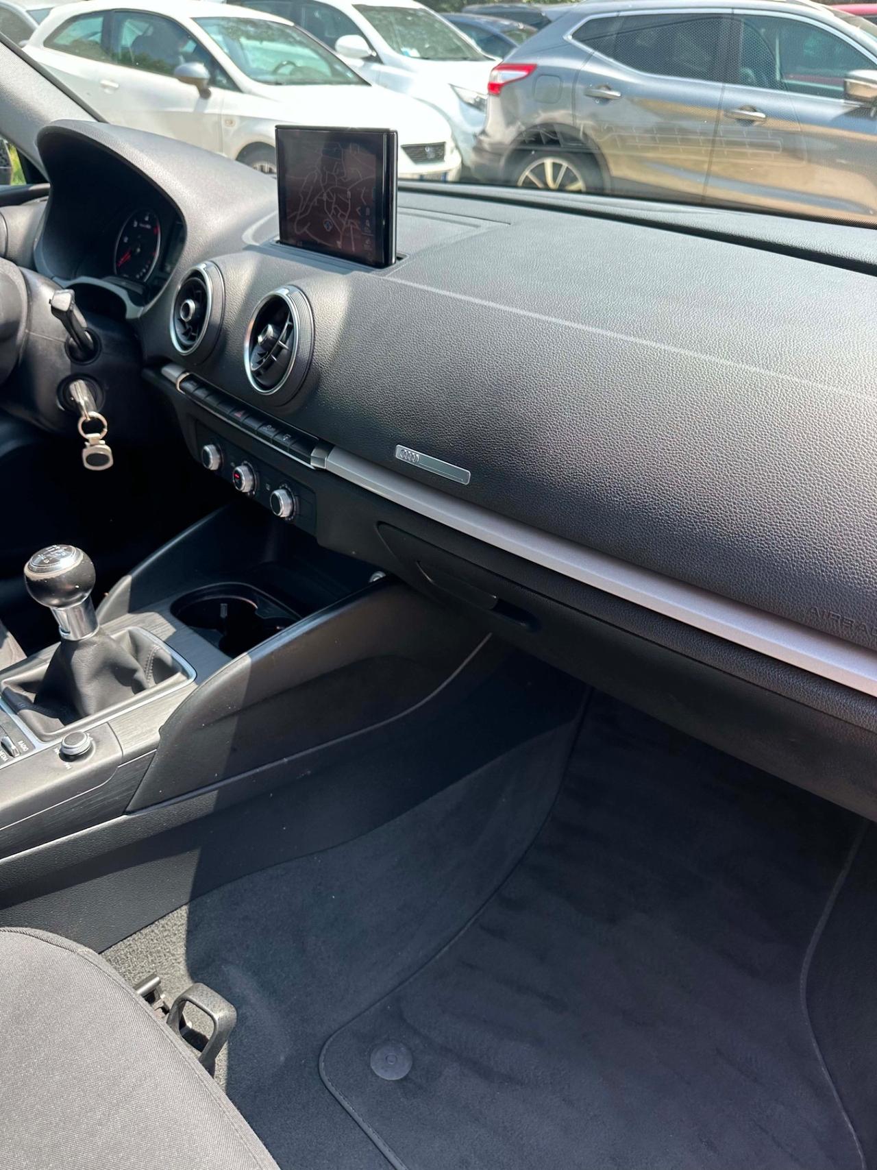 Audi A3 SPB 2.0 TDI SPORT KMCERT UNICOPR