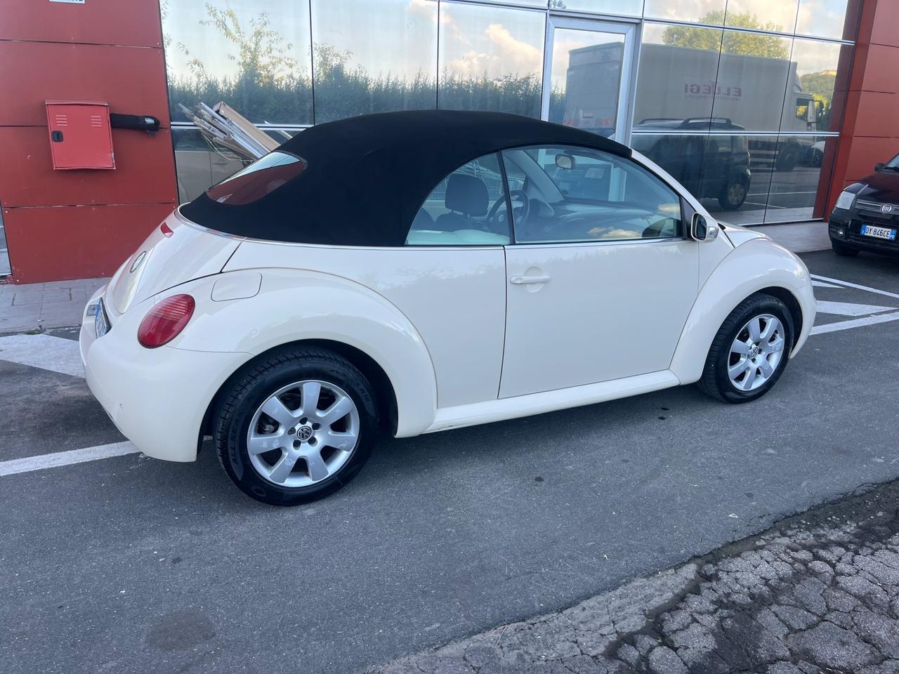 Volkswagen New Beetle 1.6 Cabrio 135.000 KM