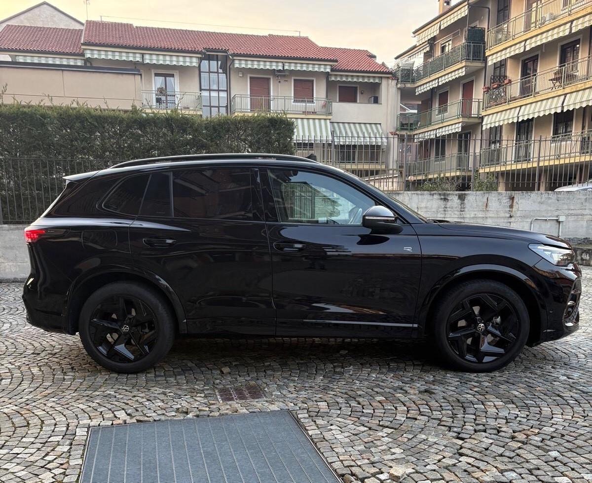 Volkswagen Tiguan 1.5 TSI 150 CV DSG ACT R-Line