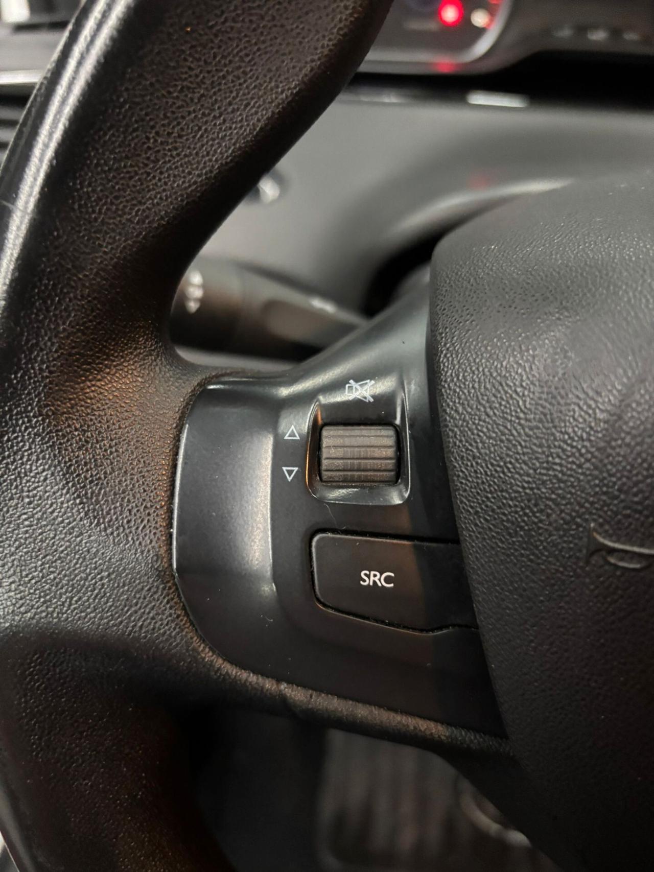 Peugeot 208 1.5 BlueHDi 100 S&S 5 porte Allure