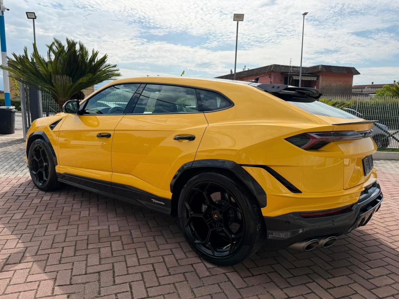 Lamborghini Urus Performante 666CV *AKRAPOVIC*HEAD-UP*CARBONIO