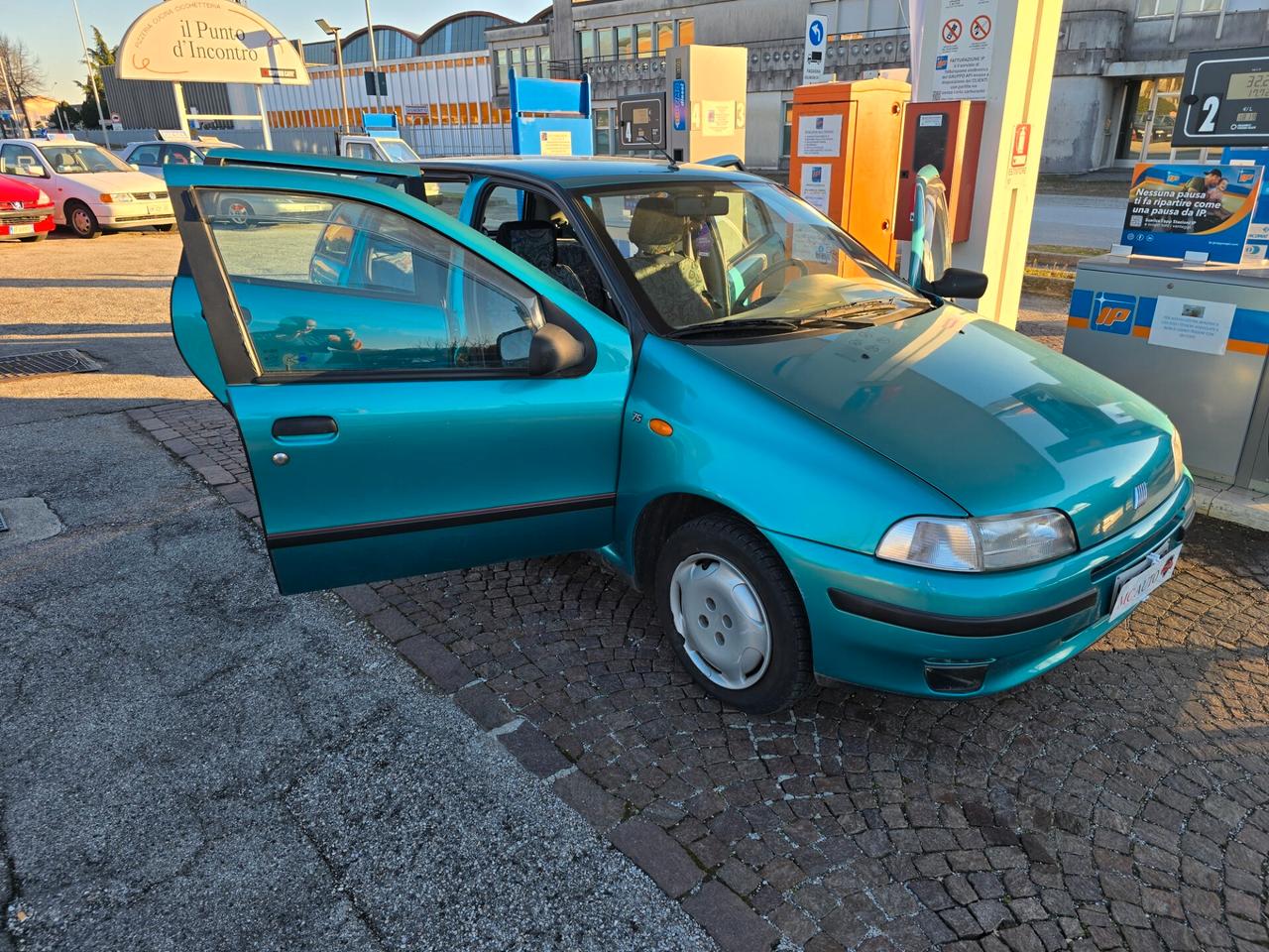 Fiat Punto 75 cat 5 porte HSD con 130.000km NEOPATENTATI ok