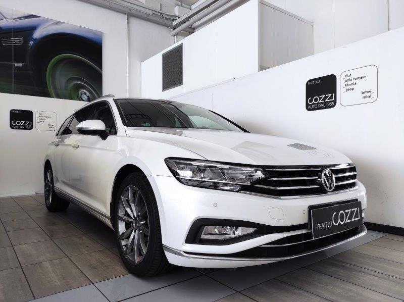 Volkswagen Passat 8ª serie Variant 2.0 TDI SCR 190 CV 4MOTION DSG Executive BMT