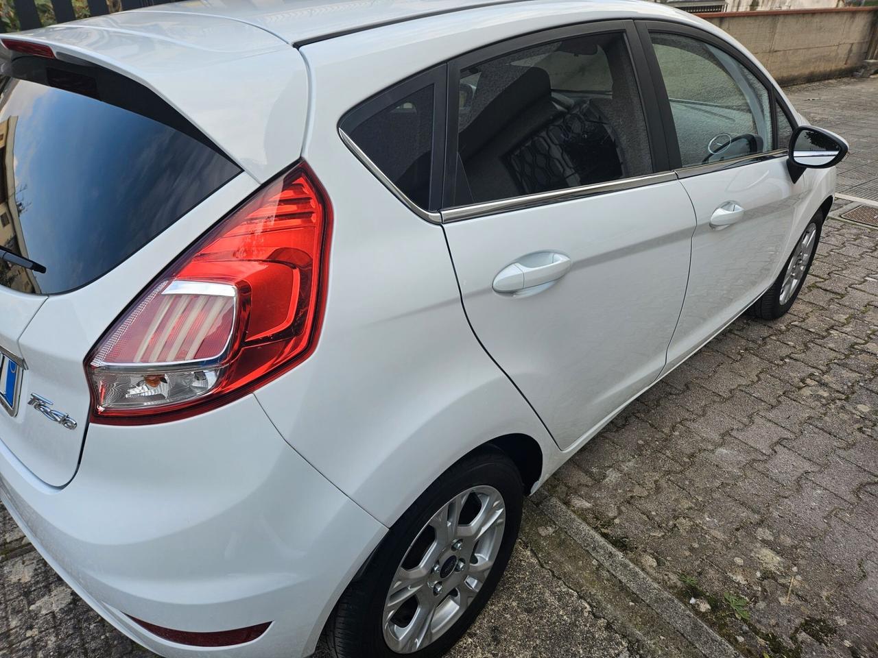 Ford Fiesta 1.5 TDCi 75CV Titanium OK NEOPATENTATI