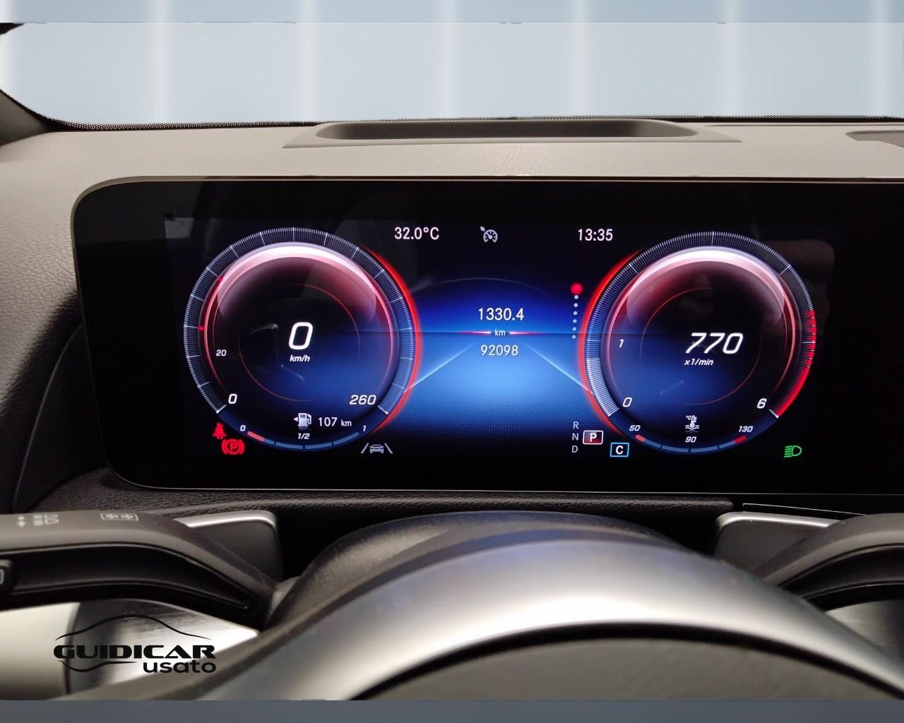 Mercedes-Benz GLB - X247 2019 - GLB 200 d Premium Easy Tech auto