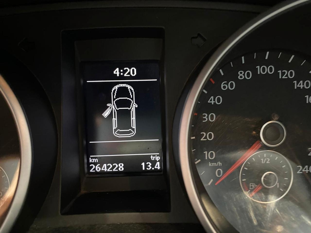 Volkswagen Golf 1.6 Diesel - 2011