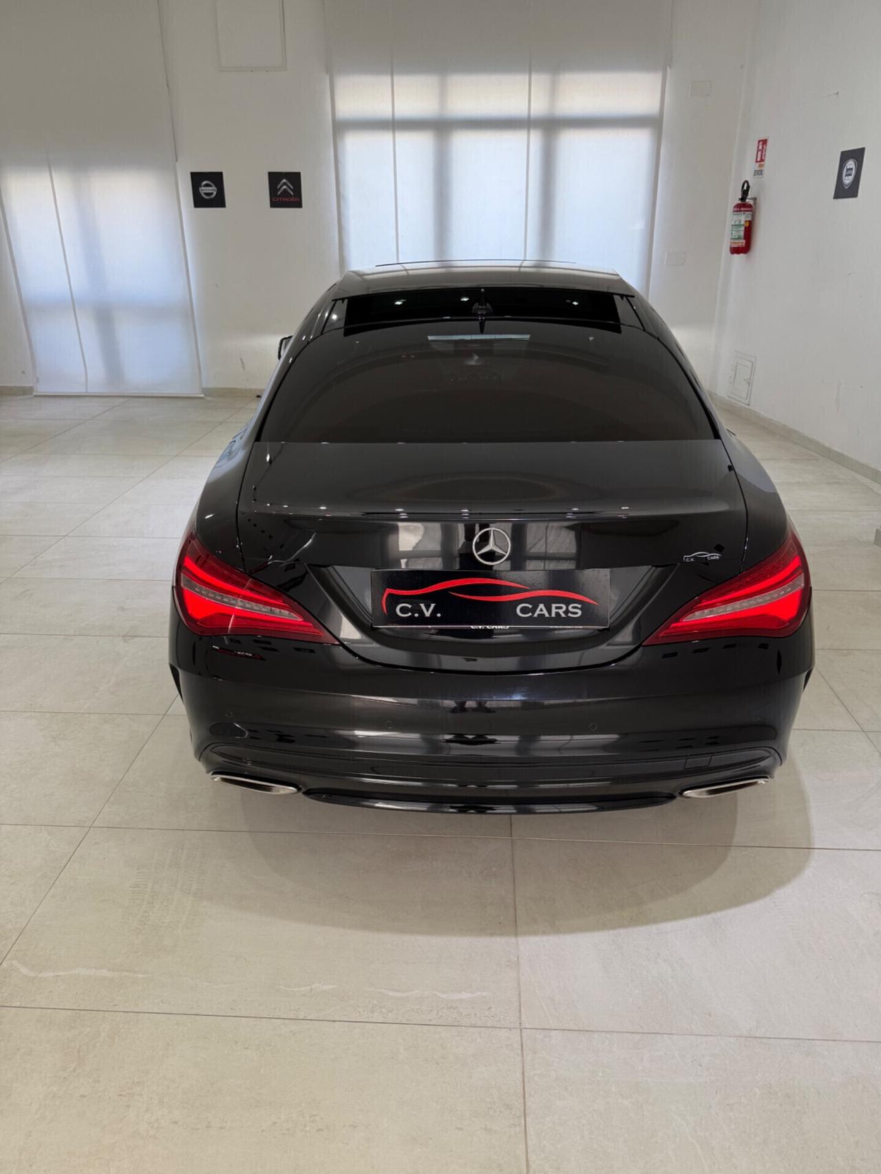 CLA 220 D AUTOMATIC PREMIUM TOTAL BLACK