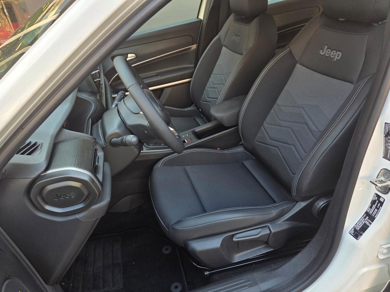 Jeep Avenger 1.2 Turbo ALTITUDE 1.800 km