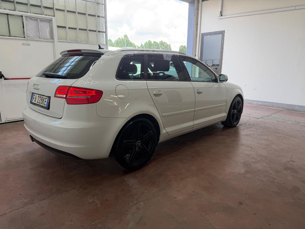 Audi A3 2.0 TDI S-Line quattro Attraction SPB