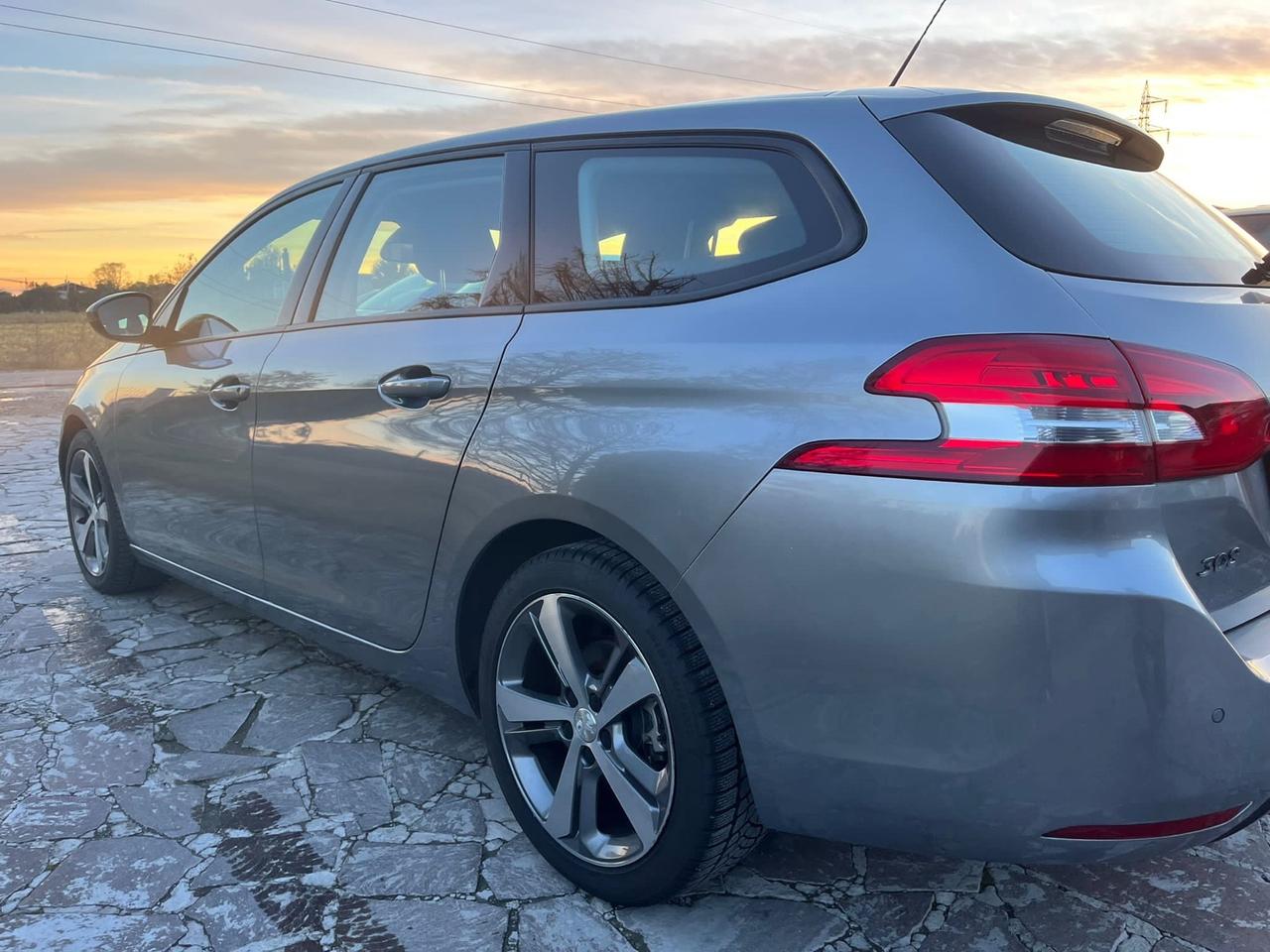 Peugeot 308 PureTech Turbo 110 S&S SW Access