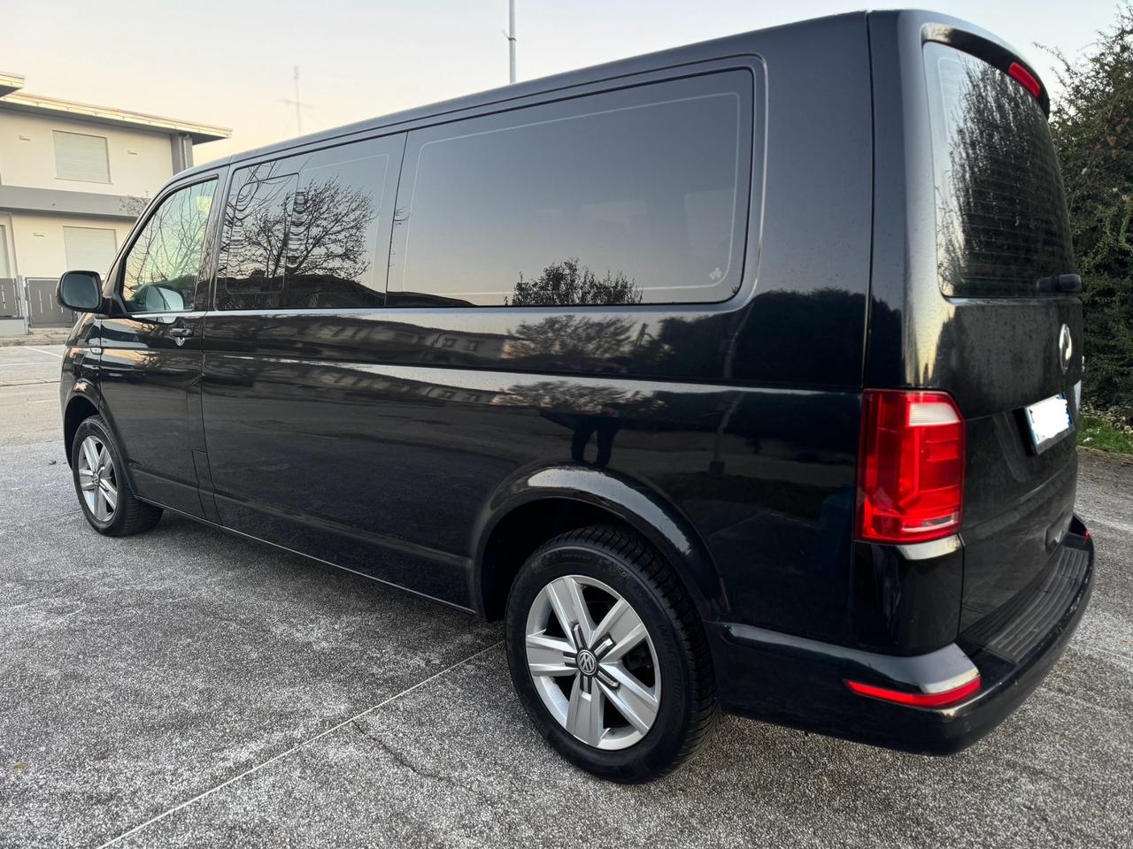 Volkswagen Transporter 2.0 TDI 150CV DSG PC Kombi