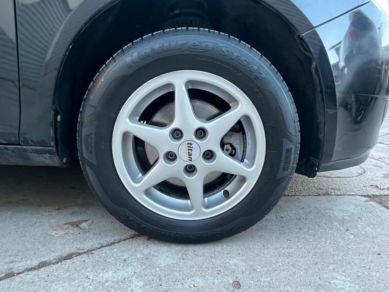 Skoda Roomster 1.4 16V Sport GPLine