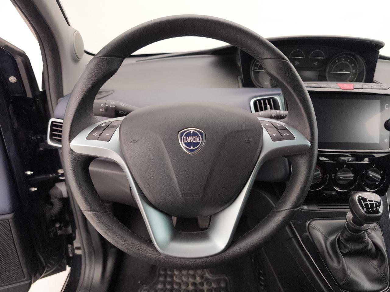 LANCIA Ypsilon III 2021 - Ypsilon 1.0 firefly hybrid Silver s&s 70cv