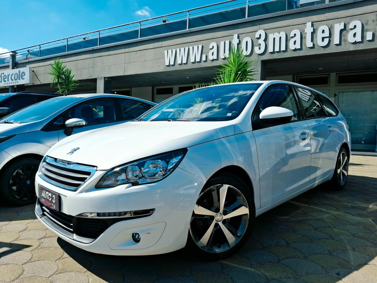 Peugeot 308 BlueHDi 120 S&S SW Allure