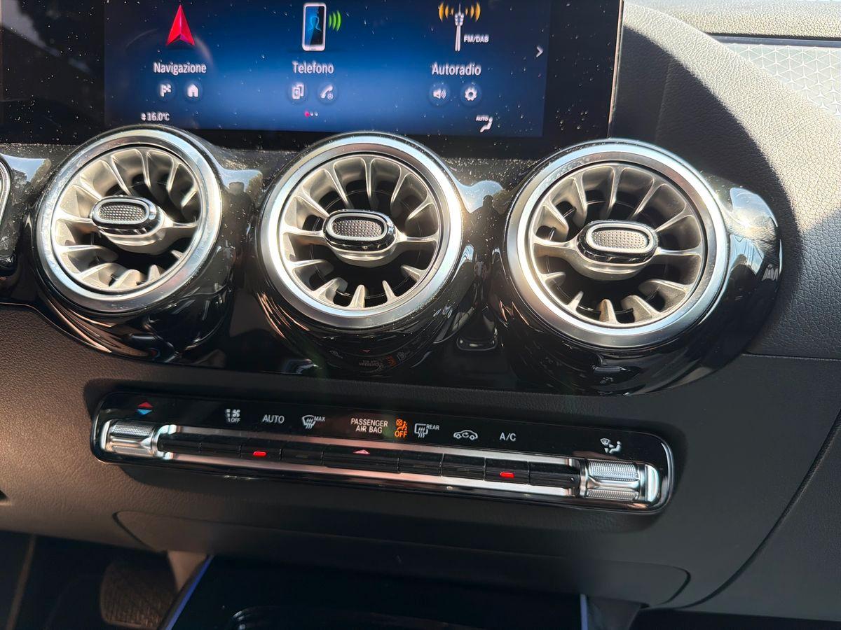 Mercedes-Benz GLA 180 Progressive Advanced Plus auto