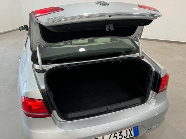 Volkswagen Passat 2.0 TDI Highline BlueM. Tech.