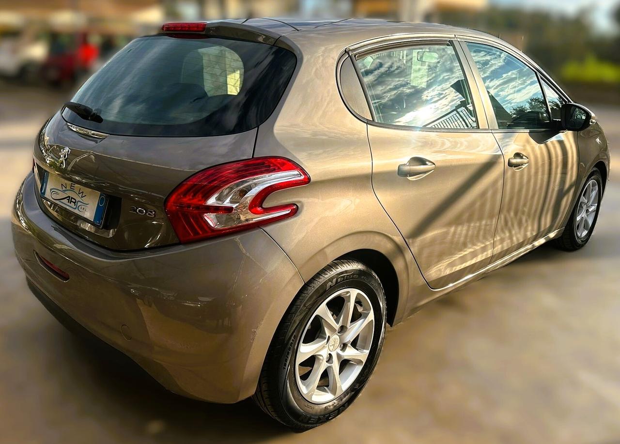 Peugeot 208 1.4 HDi 68 CV 5 porte Business