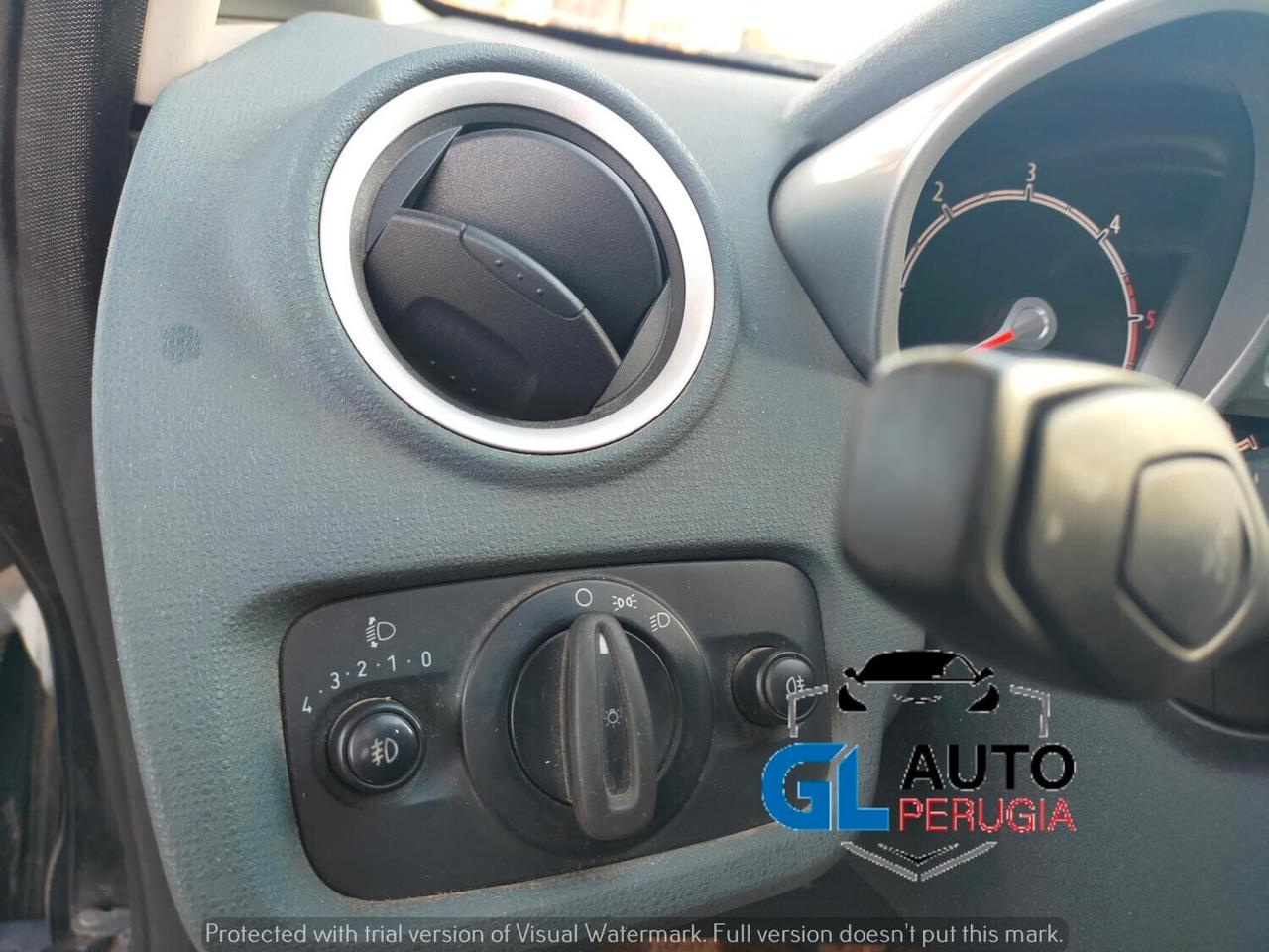 Ford Fiesta 1.4 tdci 5p titanium full opt neopatentati