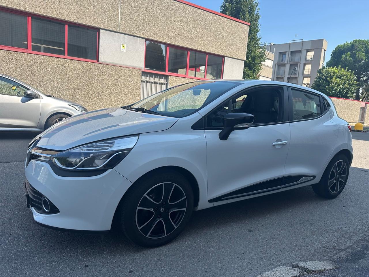 Renault Clio 1.5 dCi 8V 75CV - euro 5B - ok neopatentati
