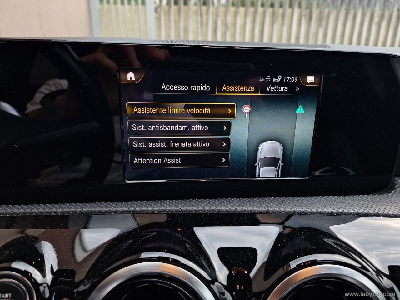 MERCEDES-BENZ A 180 d Automatic Premium AMG NIGHT TETTO