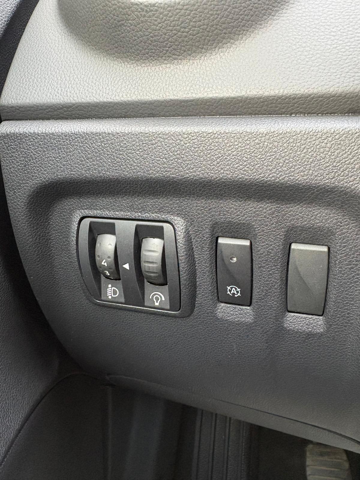 Renault Captur 1.5 90CV - OK NEOPATENTATI