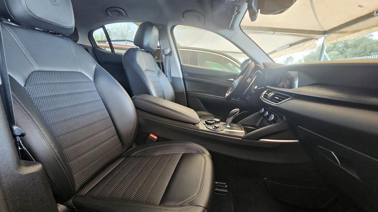 Alfa Romeo Stelvio 2.2 Turbodiesel 210 CV AT8 Q4 Super