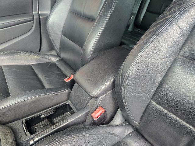 VOLKSWAGEN Golf VI 2.0 TDI 140CV DPF 5p. Highline PELLE Navi TEL