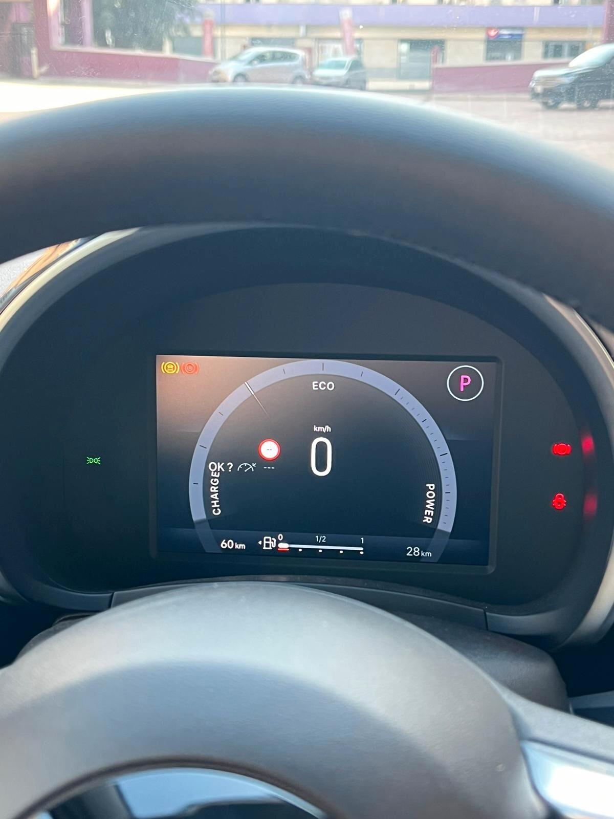 Fiat 600 Hybrid DCT MHEV La Prima TUA A NOLEGGIO GIORNALIERO - MENSILE - LUNGO TERMINE