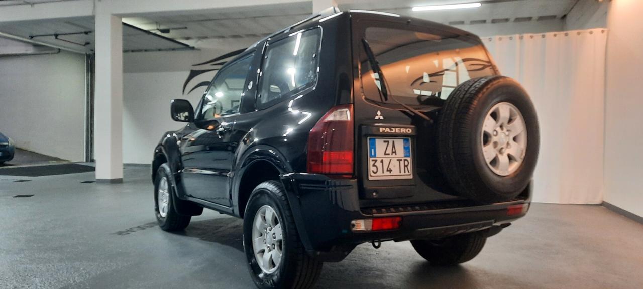 Mitsubishi Pajero 3.2 16V DI-D 3p. aut. Intense