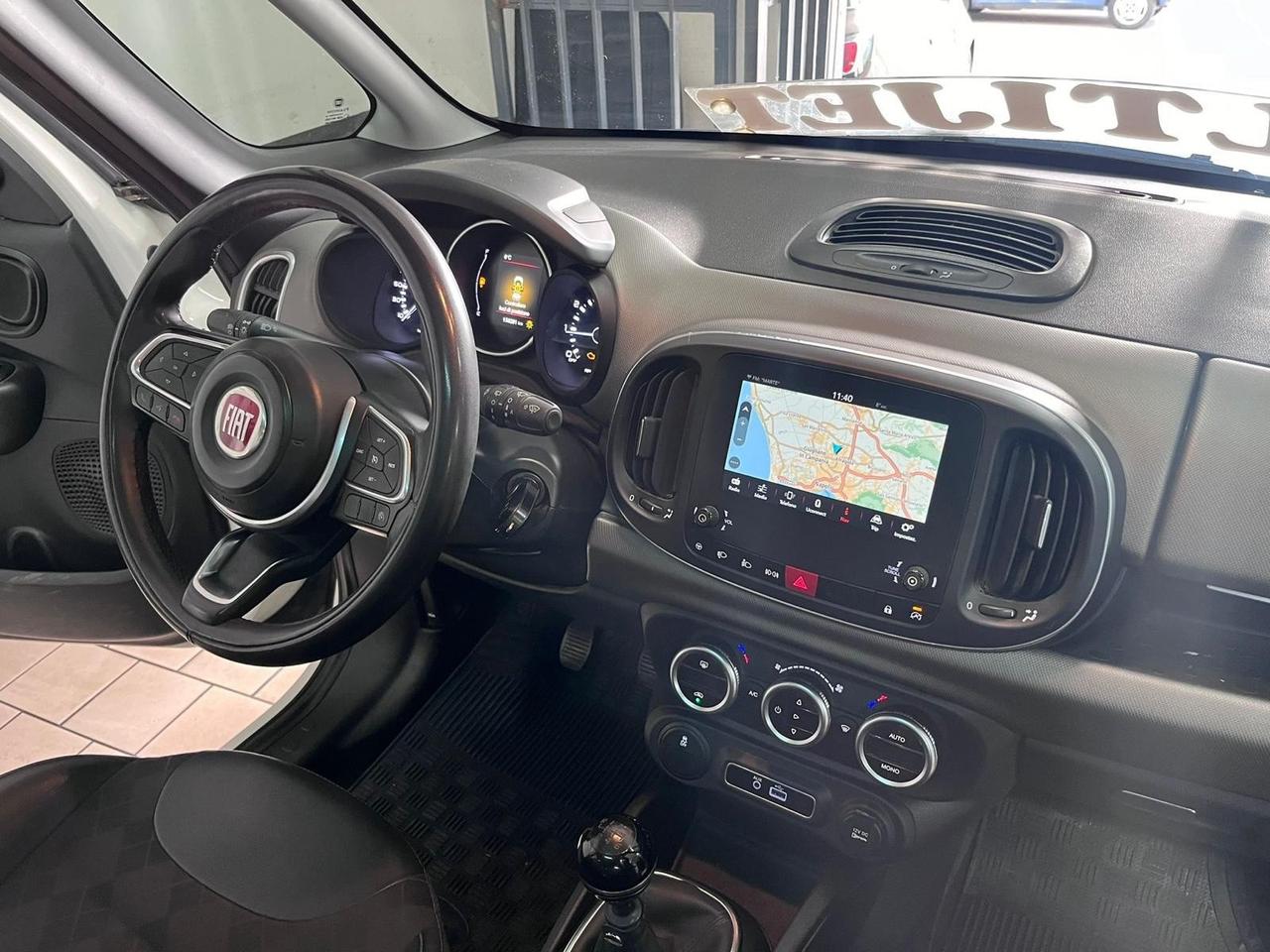 Fiat 500L 1.6 Mjt lounge tetto/nav full