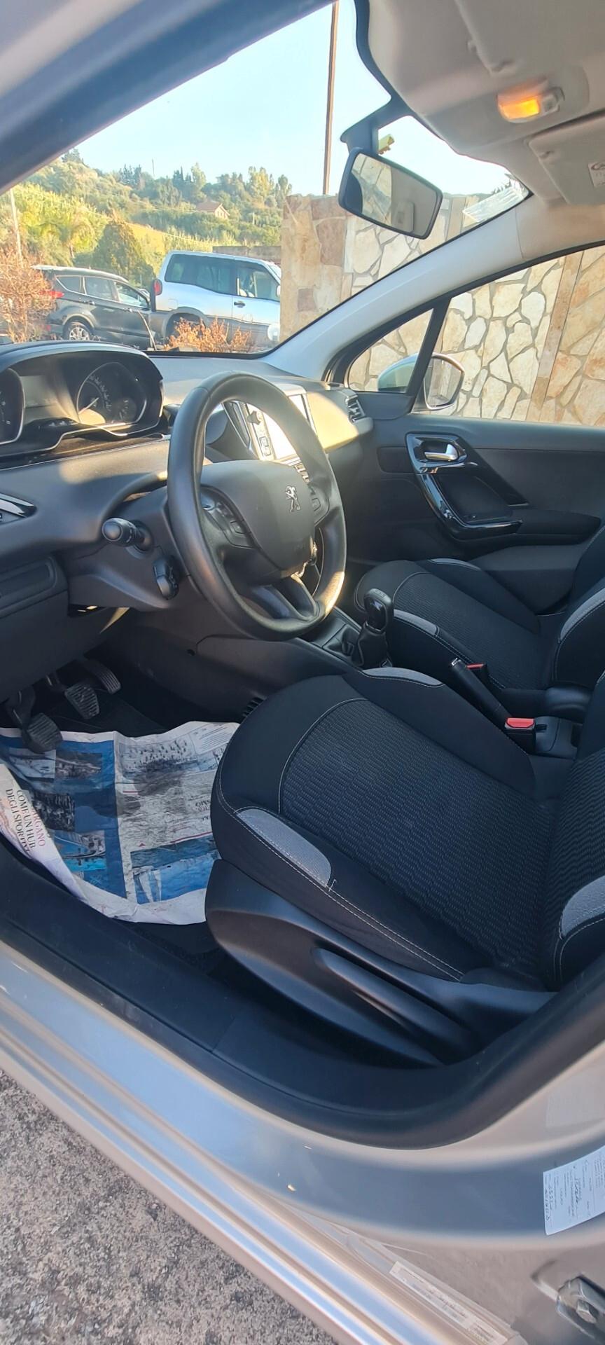 Peugeot 208 BlueHDi 75 5 porte Active 03/2016